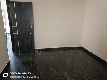 Room in 1 BHK Builder Floor at Hsr Layout – for Rent