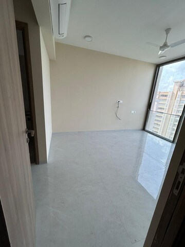 Room in 3 BHK Apartment at One Meraki, Chembur – for Rent