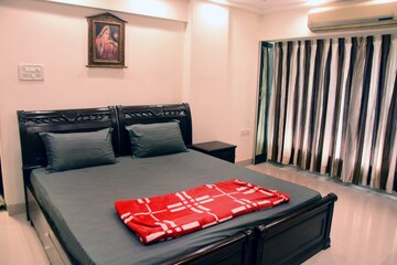 Bedroom in 2 BHK Apartment at Lok Nirman Apartments, Khar West – for Sale