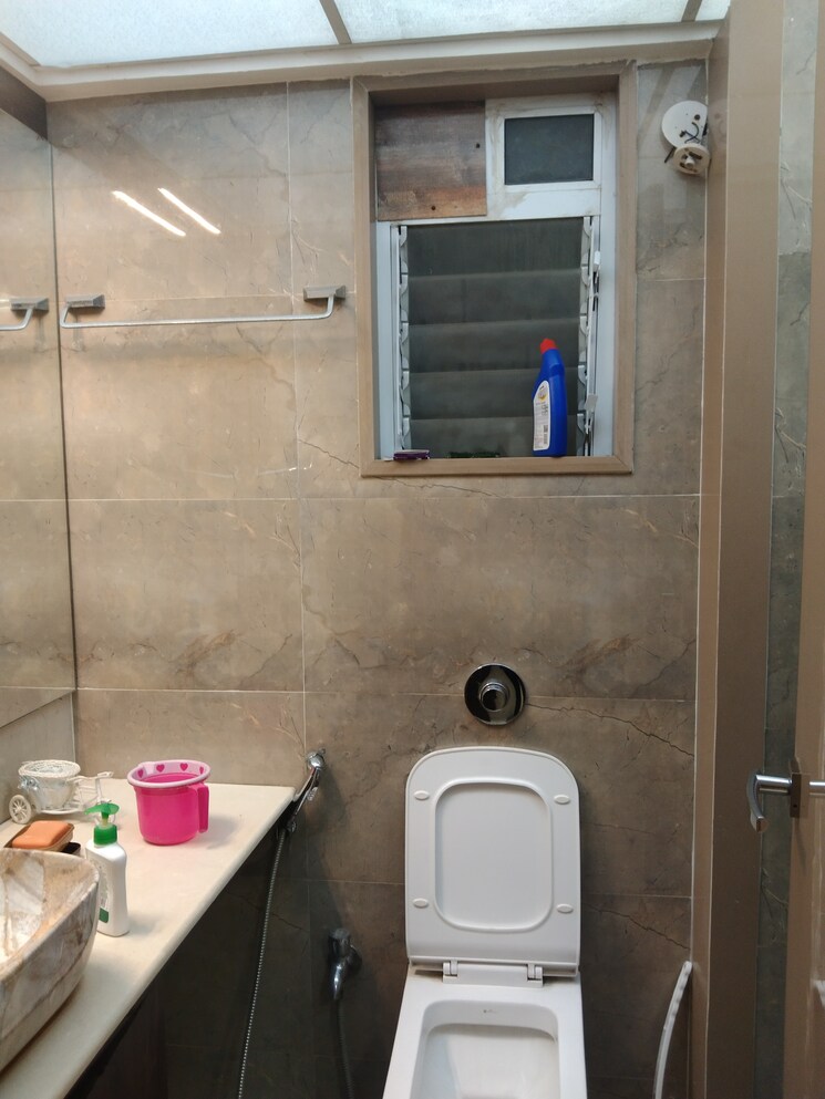 Bathroom, murbad road 2 Bedroom 1100 Sq.Ft. Apartment In Murbad Road Thane 8078627
