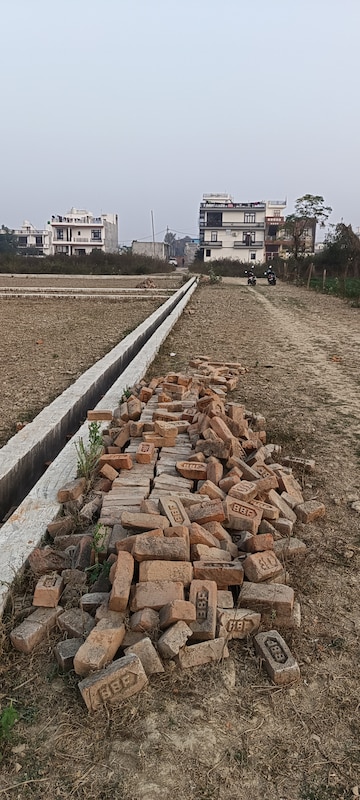 Plot – Exterior View View at Jankipuram - for Sale