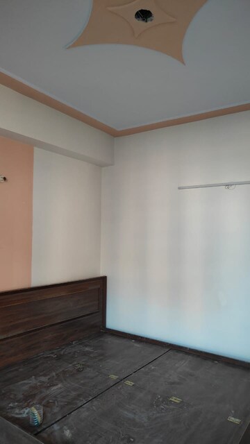 Room in 3 BHK Apartment at Ashiana Housing Greens Apartment, Ahinsa Khand ii – for Rent