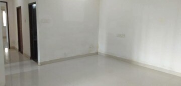 Room in 2 BHK Apartment at Lokhandwala Harmony, Worli – for Rent