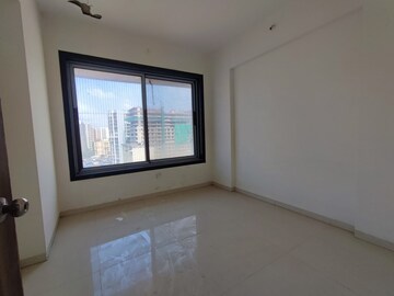 Room in 3.5 BHK Apartment at Metro Tulsi Elanza, Chembur – for Rent