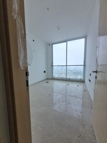 Bathroom in 2.5 BHK Apartment at Marathon Monte South, Byculla West – for Rent