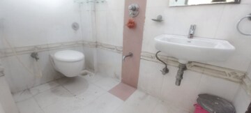 Bathroom in 2 BHK Apartment at Chembur Gaothan, Chembur – for Rent