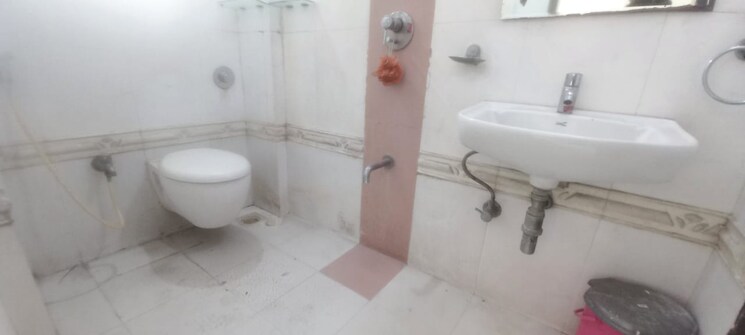 Bathroom, chembur-gaothan 2 Bedroom 900 Sq.Ft. Apartment In Chembur Mumbai 8078639