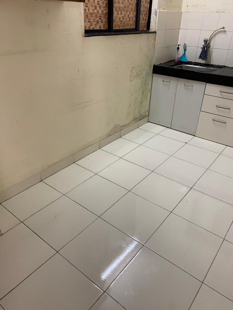 Kitchen, oxford-blues 1 Bedroom 555 Sq.Ft. Apartment In Wanowrie Pune 8078629