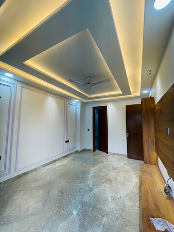 Bedroom in 4 BHK Builder Floor at Uppal Southend, Sector 49 – for Sale