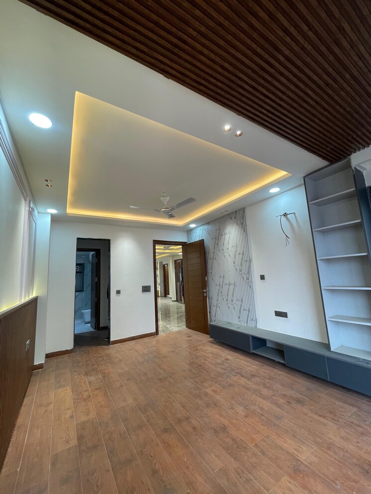 Room, uppal-southend 4 Bedroom 311 Sq.Yd. Builder Floor In Sector 49 Gurgaon 8078664