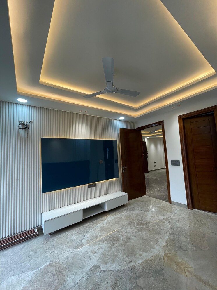 Room, uppal-southend 4 Bedroom 311 Sq.Yd. Builder Floor In Sector 49 Gurgaon 8078664