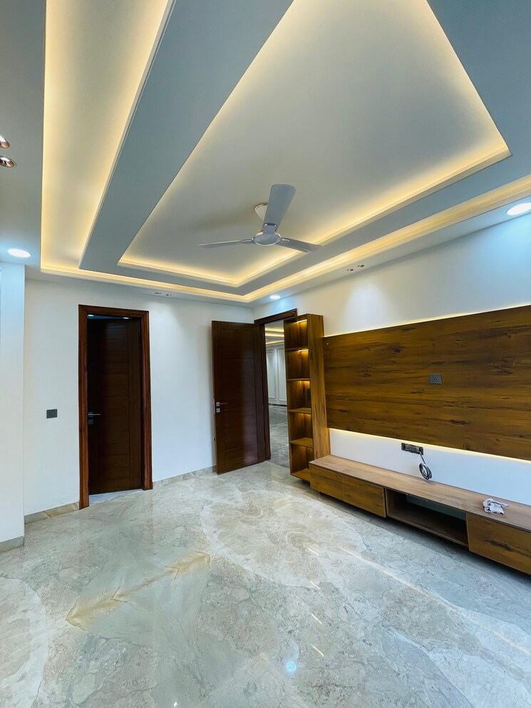 Room, uppal-southend 4 Bedroom 311 Sq.Yd. Builder Floor In Sector 49 Gurgaon 8078664