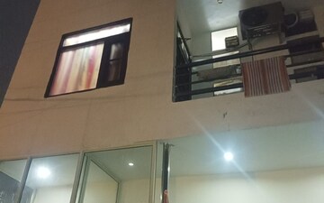 4 BHK Apartment For Rent in Lake View Complex, Dhakoli Village