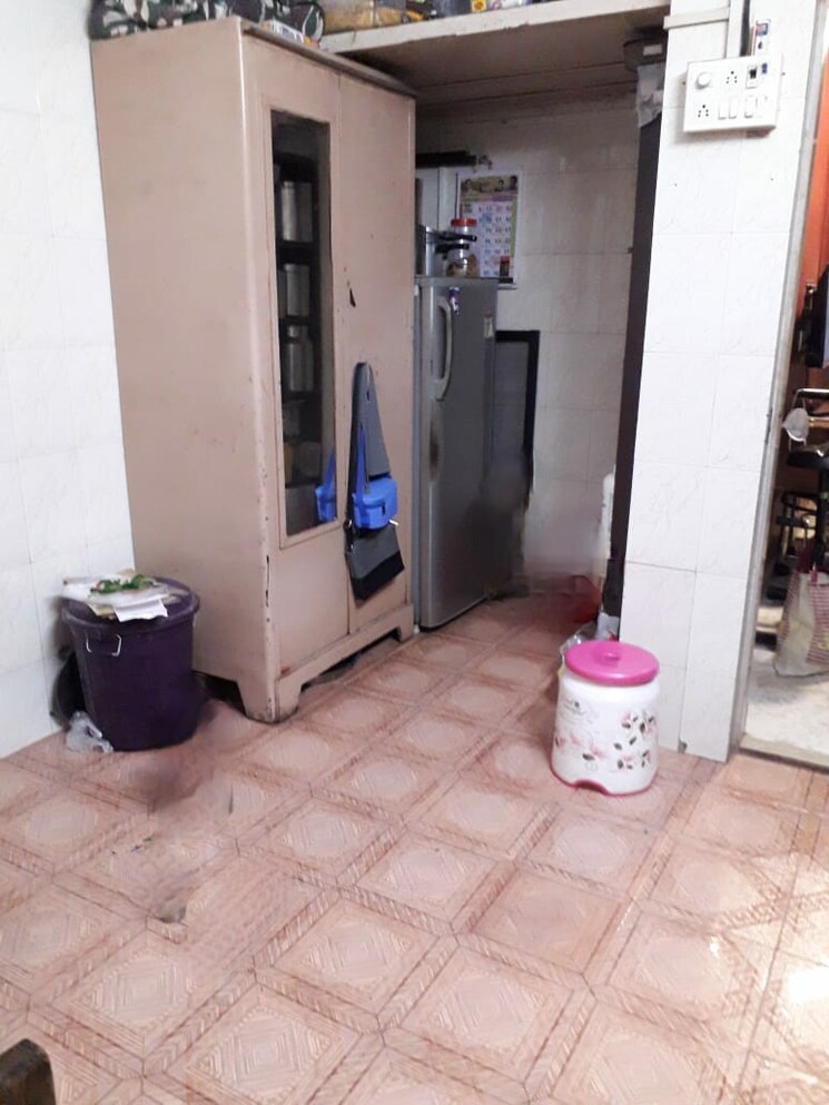  Parking, blue-heaven-chs 1 Bedroom 365 Sq.Ft. Apartment In Bandra West Mumbai 8078661