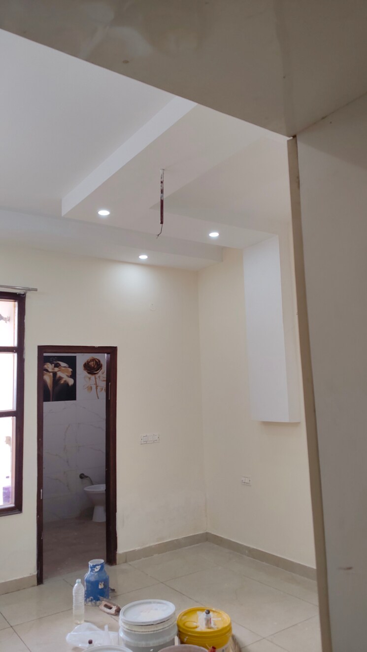 Room, peer mucchalla 3 Bedroom 1800 Sq.Ft. Apartment In Peer Mucchalla Zirakpur 8078704