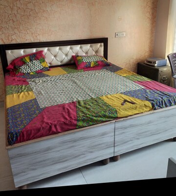 Bedroom in 3 BHK Builder Floor at Skynet Towers, Patiala Road – for Rent