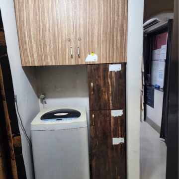 Furnished Amenities in 3 BHK Apartment at ISM House, Samata Nagar – for Rent