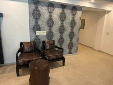 Living Room in 4 BHK Apartment at DLF The Pinnacle, Dlf Phase V – for Rent