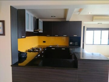 Living Room in 4 BHK Apartment at Iconic bay View, Bandra West – for Rent