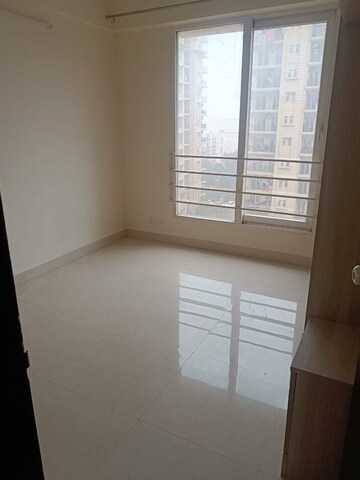 Room in 2 BHK Apartment at Signature The Serenas, Sohna Sector 36 – for Sale