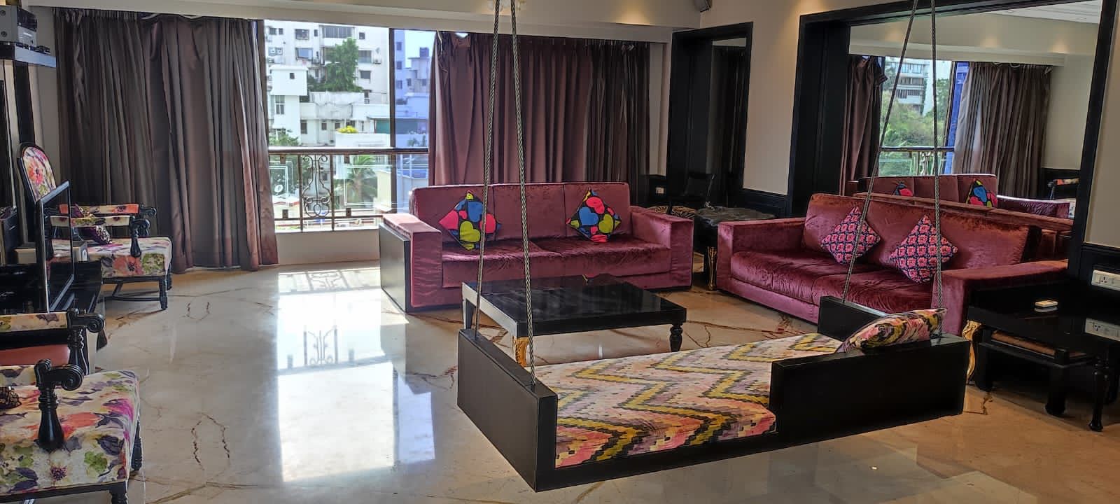4 BHK + Pooja Room,Servant Room,Study Room,Extra Room Penthouse For Sale in United Classic