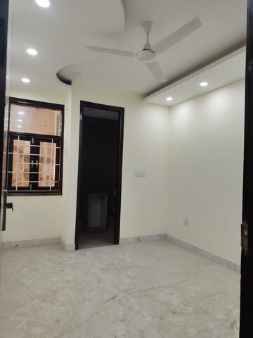 Room in 2 BHK Builder Floor at Mahavir Enclave 1 – for Sale