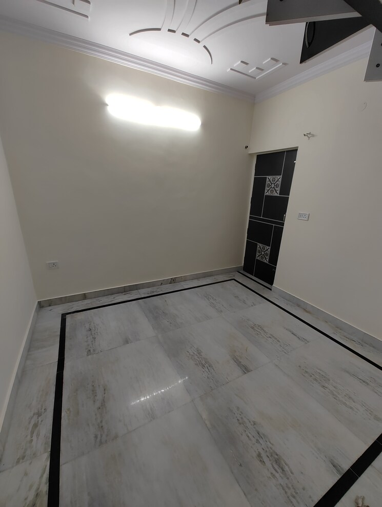 undefined, rohini sector 11 1 Bedroom 400 Sq.Ft. Builder Floor In Rohini Sector 11 Delhi 8078862