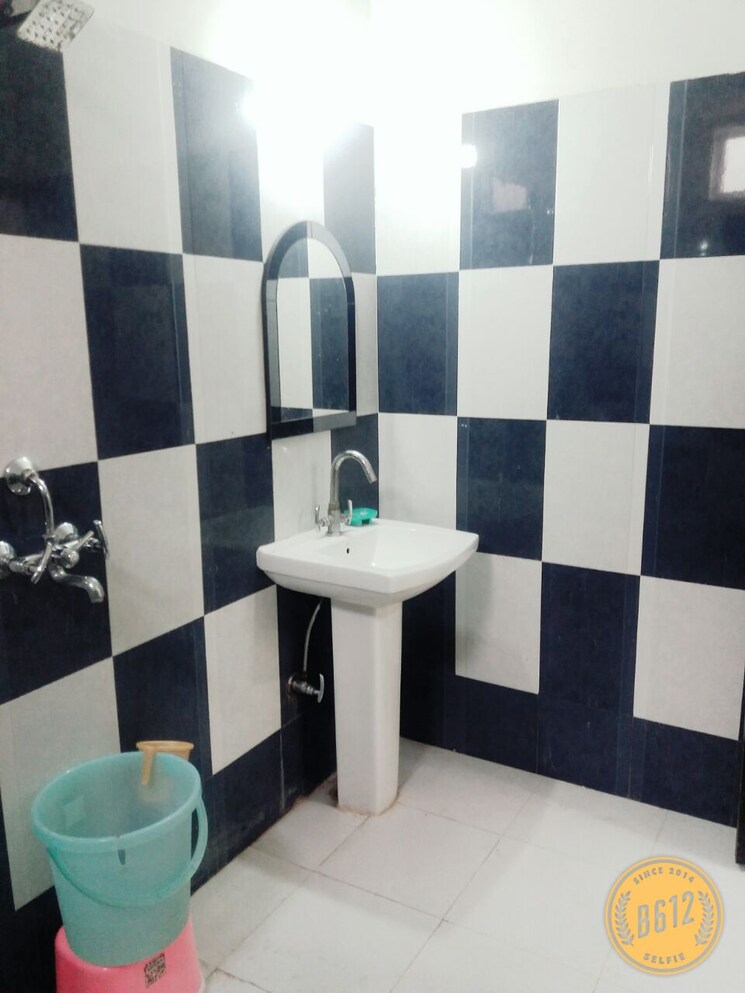 Master Bedroom, sector 73 1 Bedroom 750 Sq.Ft. Builder Floor In Sector 73 Noida 8078944