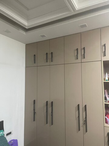 Building Lobby in 3 BHK Builder Floor at Sector 49 – for Rent