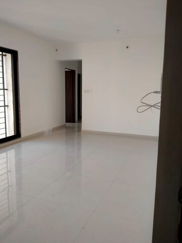 Room in 2 BHK Apartment at Acme Avenue, Kandivali West – for Rent