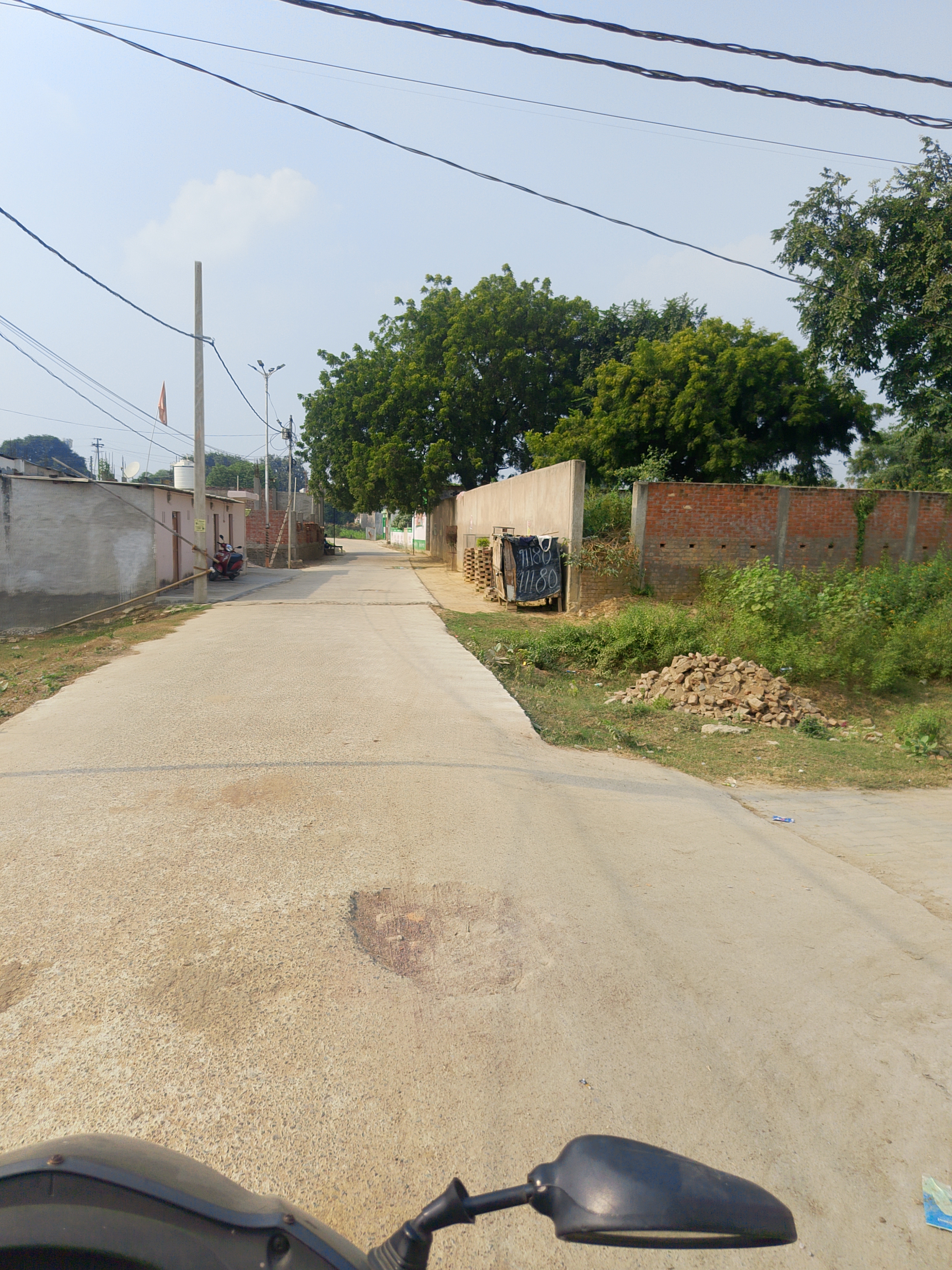 Plot For Sale in Indira Nagar Takrohi 