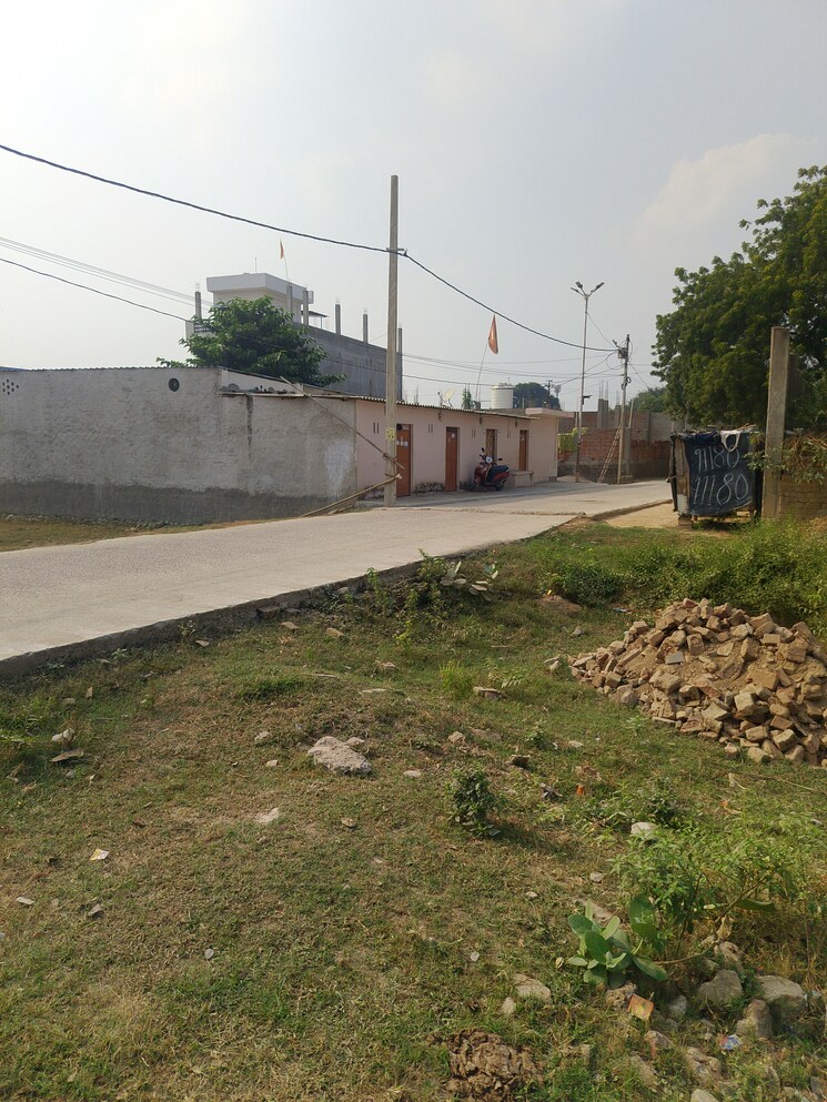 undefined, indira nagar  1000 Sq.Ft. Plot In Indira Nagar Lucknow 8078912