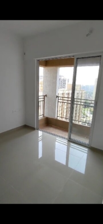 Room in 1 BHK Apartment at JP North, Mira Road – for Sale