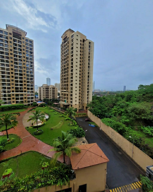 2 BHK Apartment For Sale in K Raheja Heights