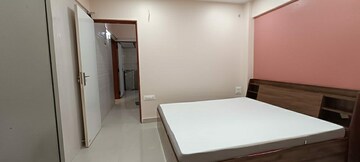 Room in 2 BHK Apartment at K Raheja Heights, Malad East – for Sale