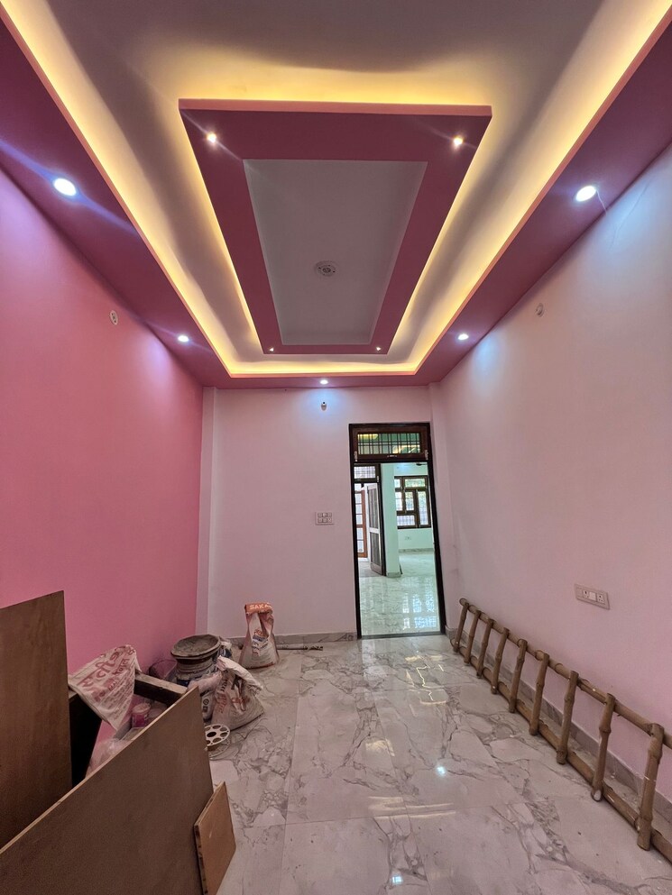 Room, indira nagar 3 Bedroom 1050 Sq.Ft. Independent House In Indira Nagar Lucknow 8078948