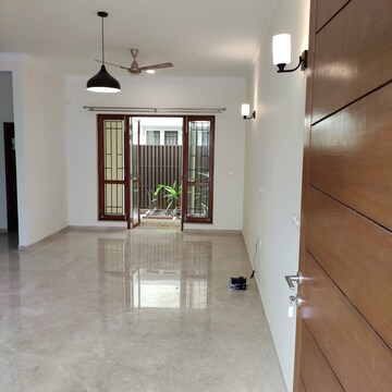 Room in 3.5 BHK Villa at Prestige Woodside, Yelahanka – for Rent
