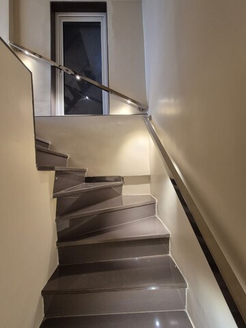 Staircase in 5 BHK Apartment at Bhumiraj Hermitage, Sanpada – for Sale