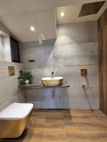 Bathroom in 5 BHK Apartment at Bhumiraj Hermitage, Sanpada – for Sale