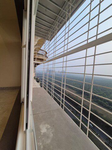 Balcony in 5 BHK Apartment at Bhumiraj Hermitage, Sanpada – for Sale