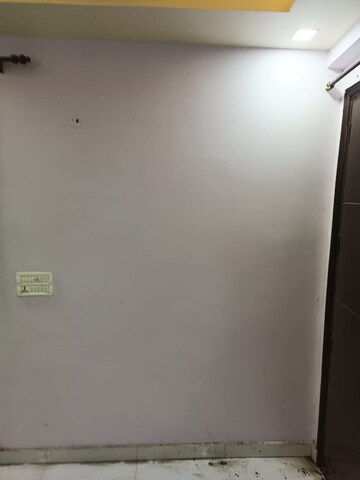 Room in 3 BHK Builder Floor at Mahavir Enclave 1 – for Sale