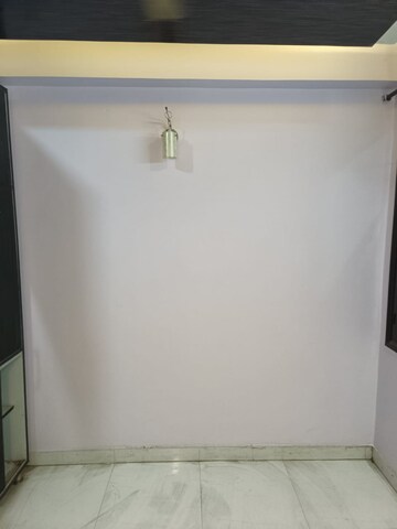 Room in 3 BHK Builder Floor at Mahavir Enclave 1 – for Sale