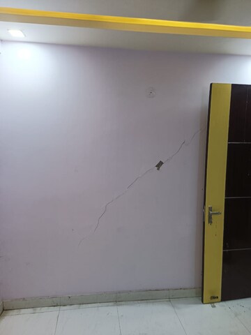 Room in 3 BHK Builder Floor at Mahavir Enclave 1 – for Sale