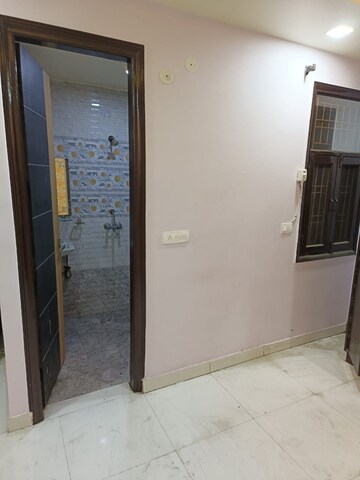 Room in 3 BHK Builder Floor at Mahavir Enclave 1 – for Sale