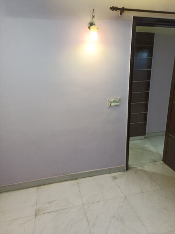 Room in 3 BHK Builder Floor at Mahavir Enclave 1 – for Sale