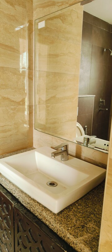 Furnished Amenities in 4 BHK Apartment at M3M Merlin, Sector 67 – for Sale