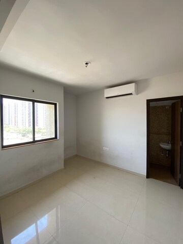 Master Bedroom in 1 BHK Apartment at Lodha Palava Downtown, Dombivli East – for Rent