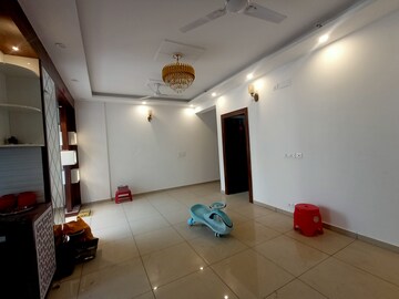 Furnished Amenities in 3 BHK Apartment at Gulshan Bellina, Sector 16 Greater Noida – for Rent