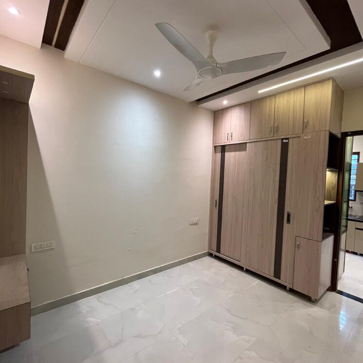 Room, sector 123 4 Bedroom 1900 Sq.Ft. Villa In Sector 123 Mohali 8079083