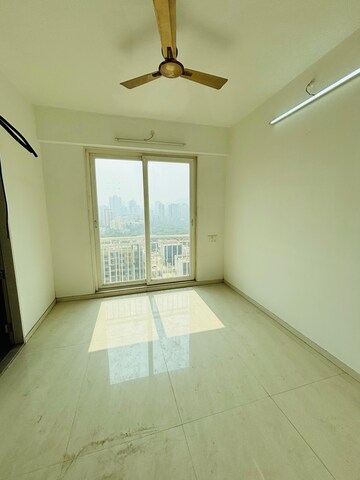 Room in 4 BHK Apartment at Vijay Orion II, Ghodbunder Road – for Rent